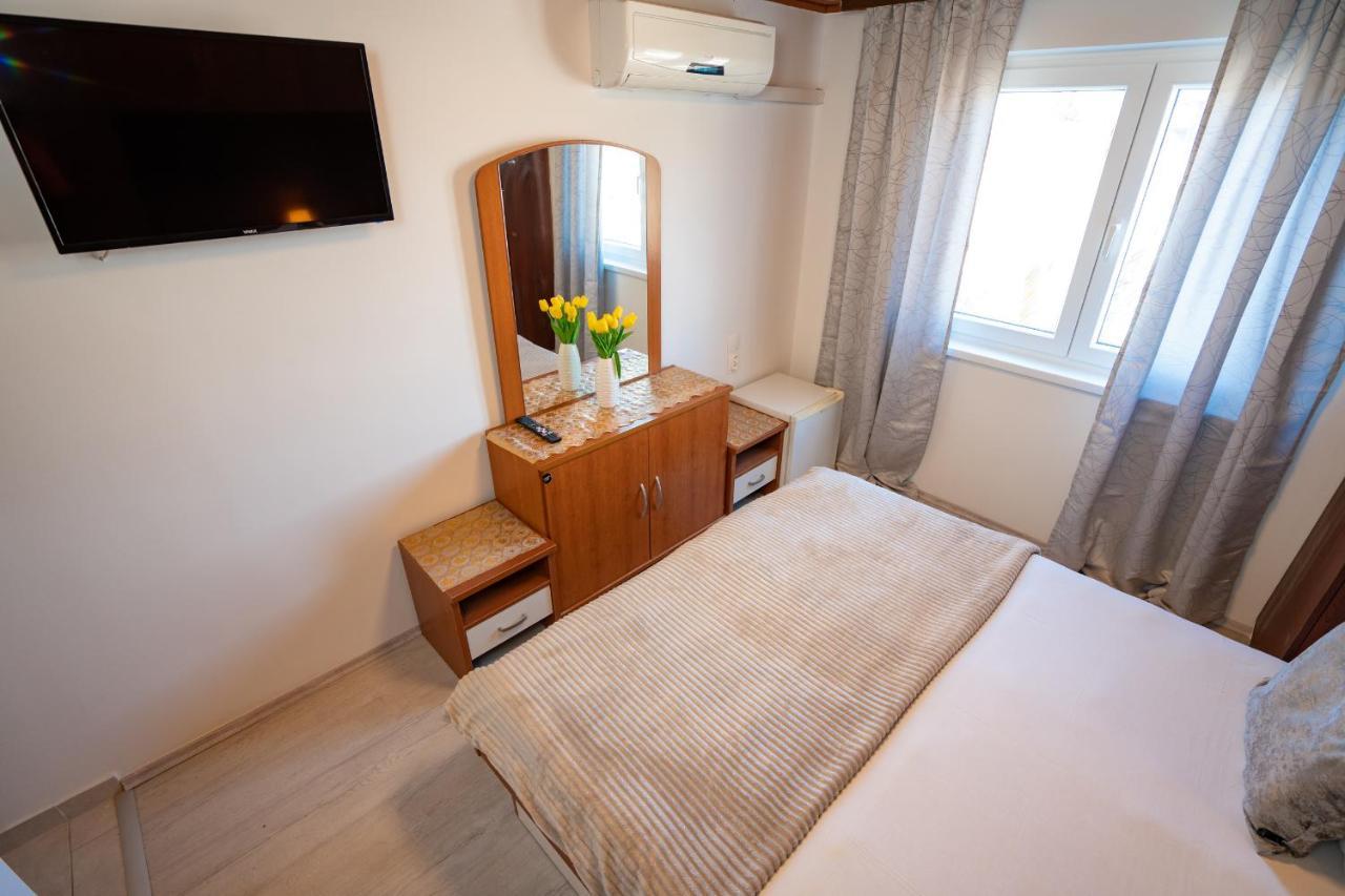 Rooms Magnolia With Pool Novalja Zewnętrze zdjęcie