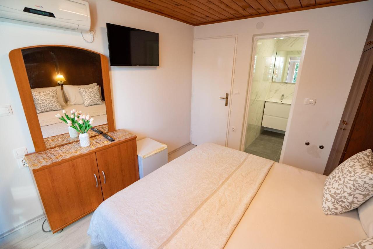Rooms Magnolia With Pool Novalja Zewnętrze zdjęcie