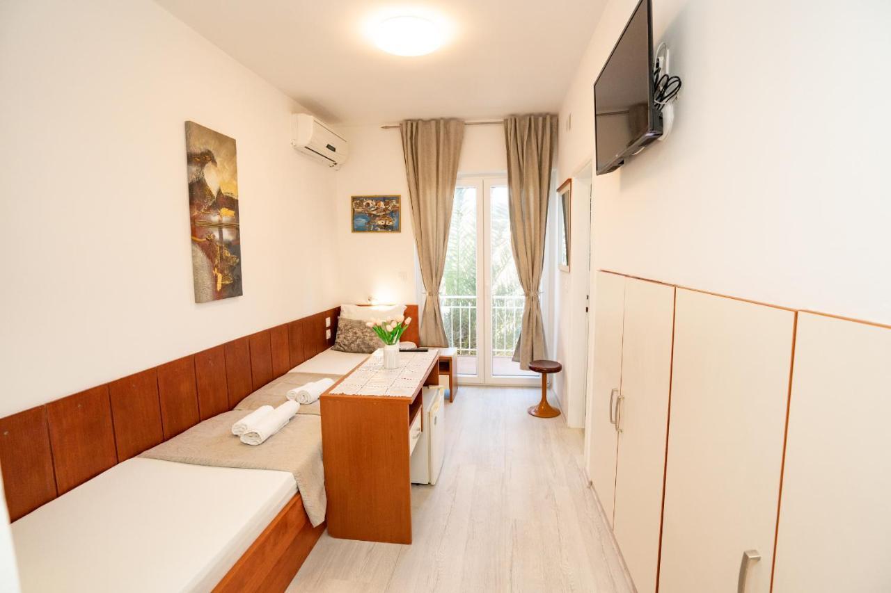 Rooms Magnolia With Pool Novalja Zewnętrze zdjęcie