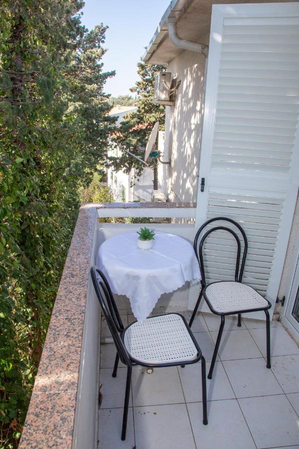 Rooms Magnolia With Pool Novalja Zewnętrze zdjęcie